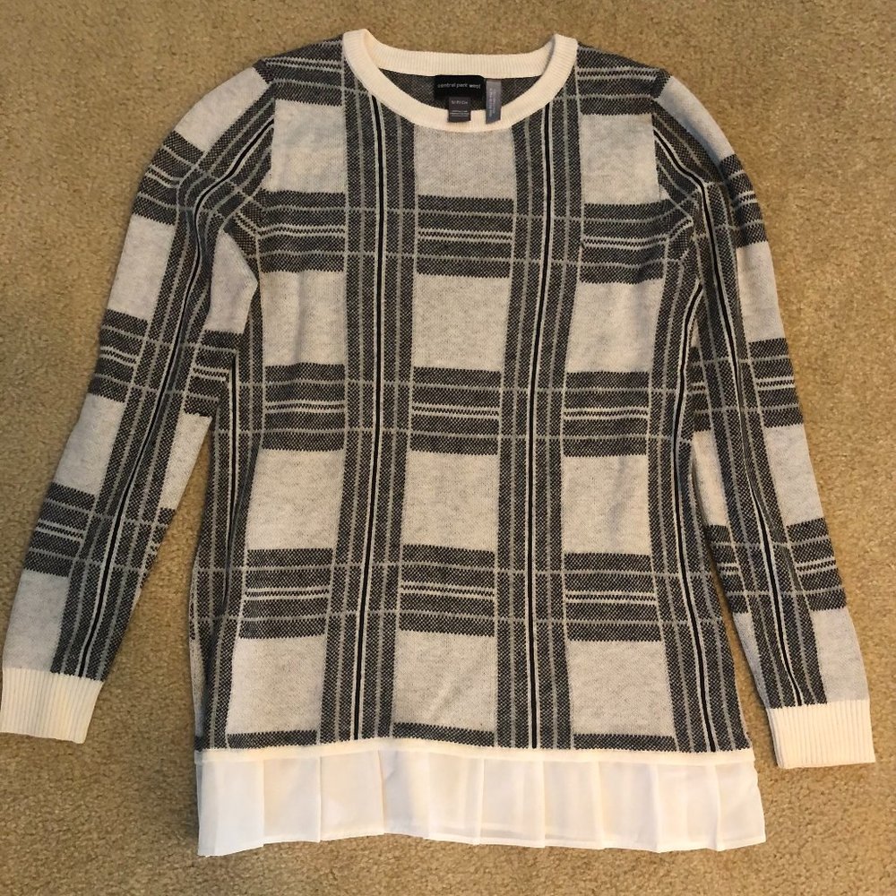 Central Park West for A Pea in the Pod Maternity Plaid Ruffle Hem Sweater Small